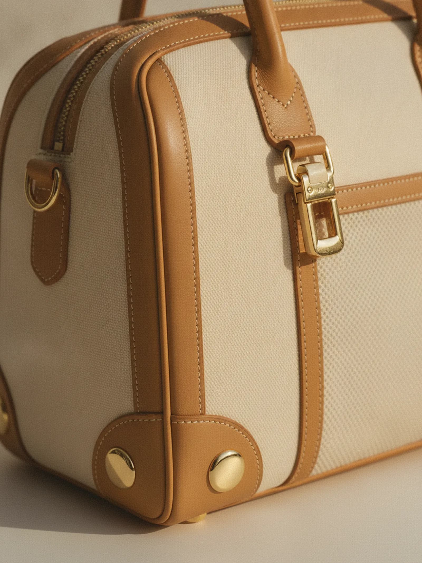 Bravura Travel Carrier, image 6 of 6